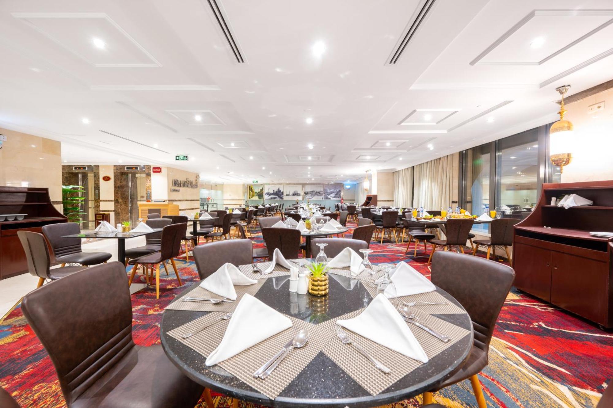 Отель Shaza Regency Plaza Al Madinah Медина Экстерьер фото The Club at Tan Son Nhat International Airport