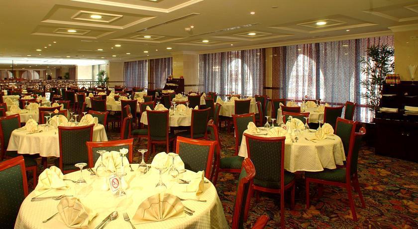 Отель Shaza Regency Plaza Al Madinah Медина Экстерьер фото The restaurant